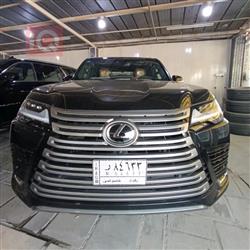 لێکزس LX
